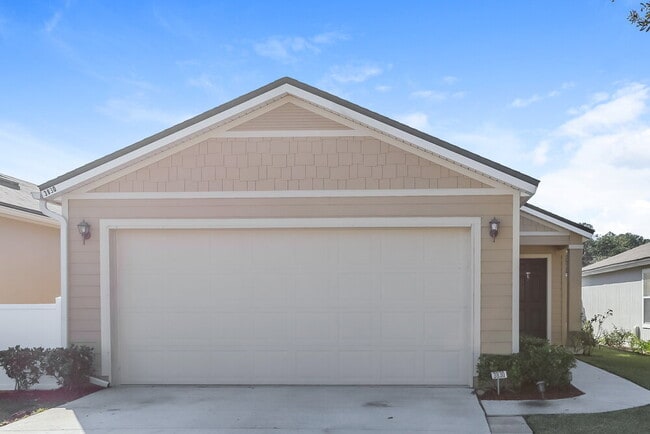 Building Photo - 3830 Julia Marie Drive