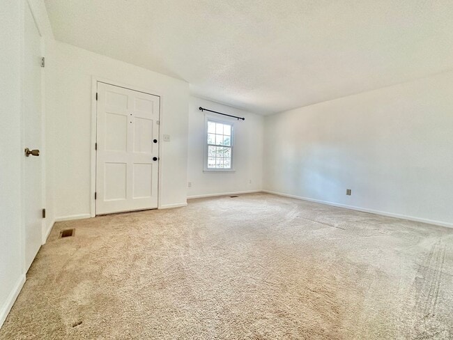 Building Photo - Updated 3BR Ranch | Large Lot, Deck & Modern Finishes – Minutes to Durham