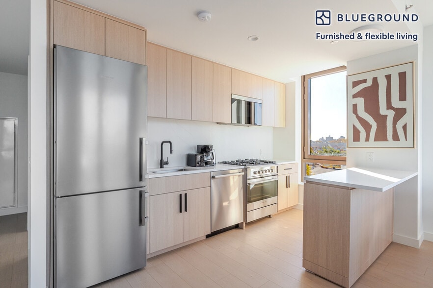 Building Photo - 478 Kent Ave