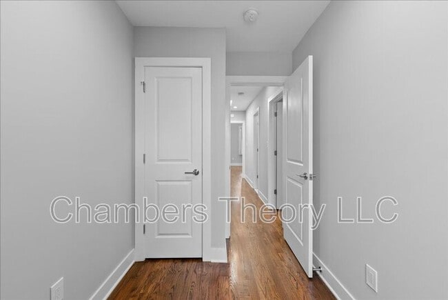 Building Photo - 1273 Oates St NE