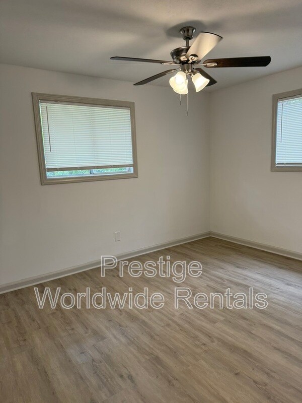 Building Photo - 4843 Wellborn Dr