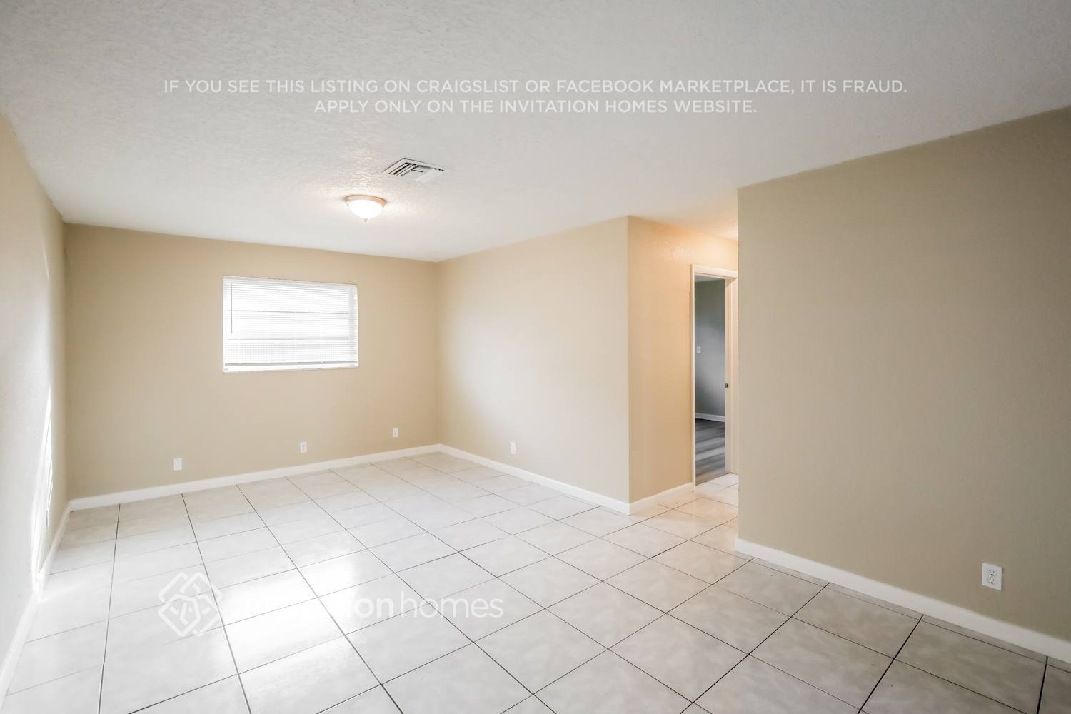 Building Photo - 291 NW 42nd Ave