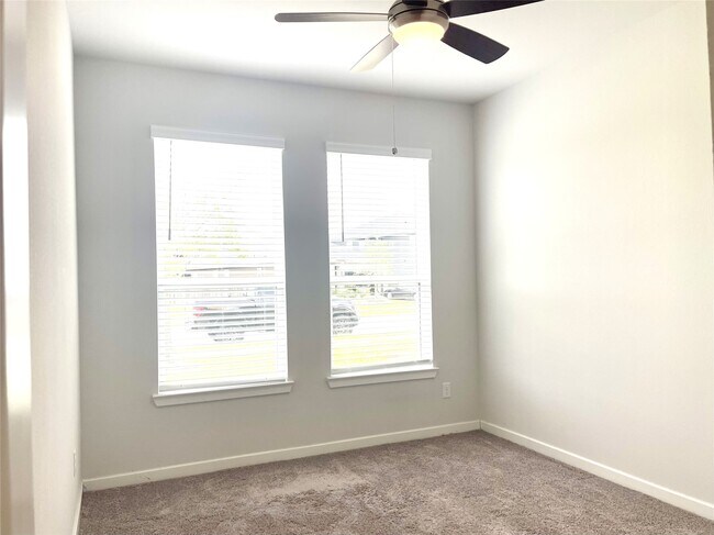 Building Photo - 8475 Harrington Grv Trl