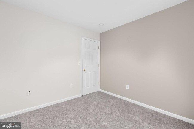 Building Photo - 17575 Deweys Run Ln
