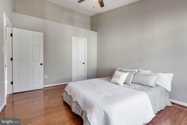 Building Photo - 1734 Sea Pine Cir