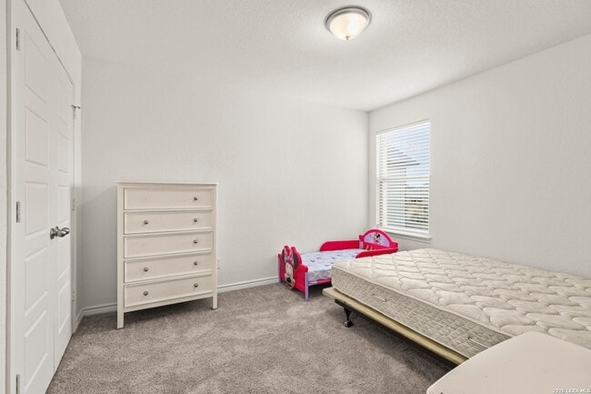 Building Photo - 355 Deer Crest Dr