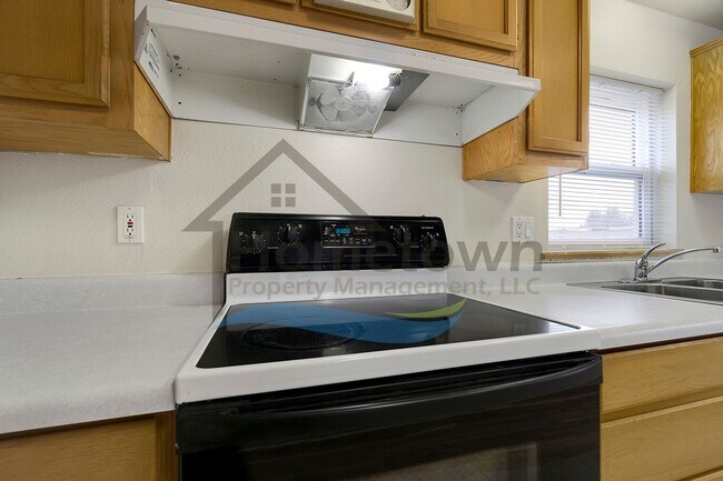 Building Photo - 2 Bedroom 1 Bath Home with 24x24 Shop and ...