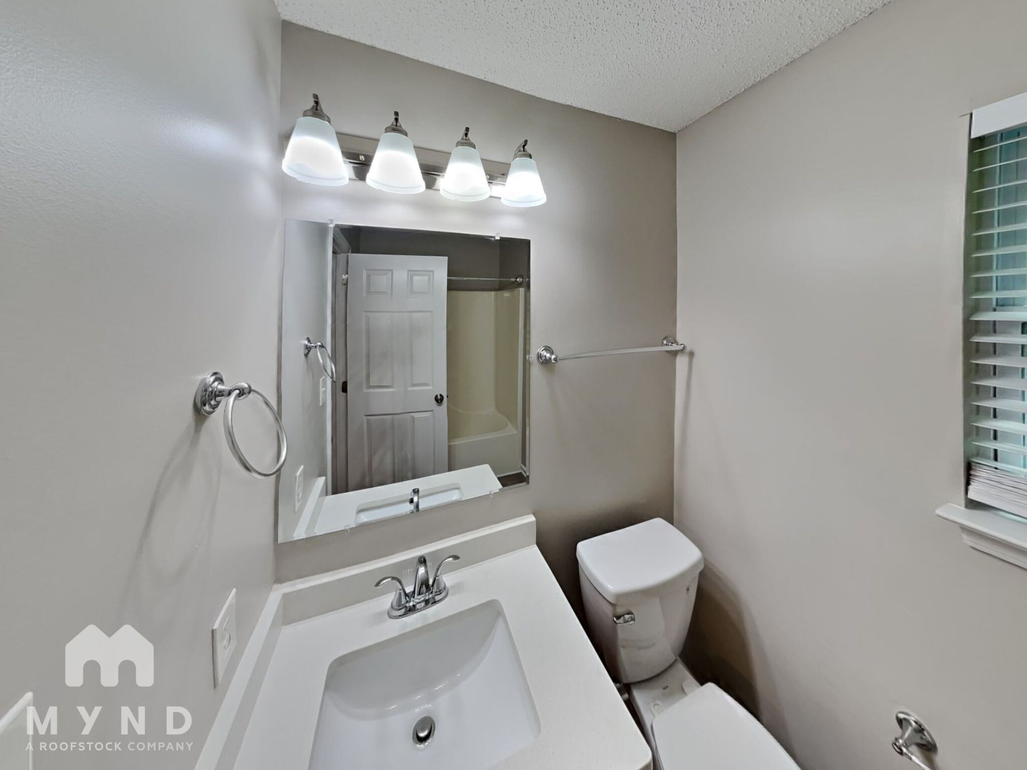 Building Photo - 5908 Riana Way