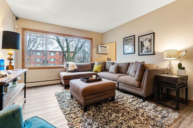 Building Photo - Granite City Apartments 2 Bedroom Apartment Home