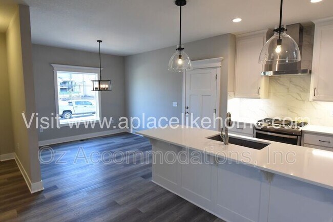 Building Photo - 15264 W 171st Ter