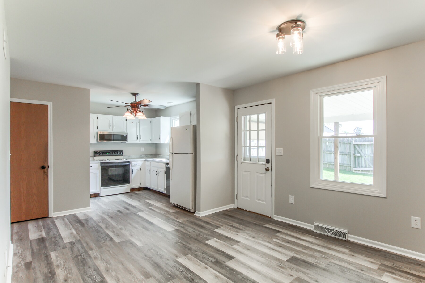 Building Photo - 1007 Northfield Dr