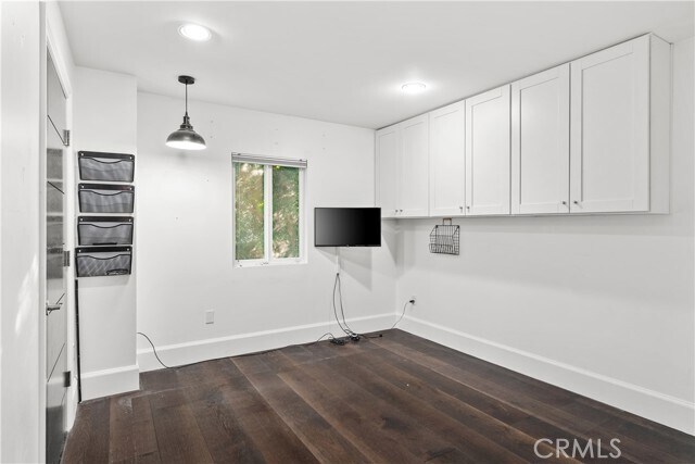 Building Photo - 16544 Park Ln Dr