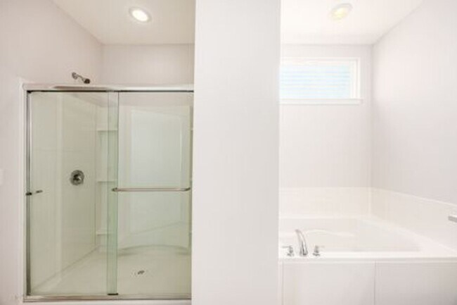 Building Photo - Updated 3-Bedroom Home with 3 Baths, Open-Concept Layout, Luxury Flooring & Bright Modern Kitchen