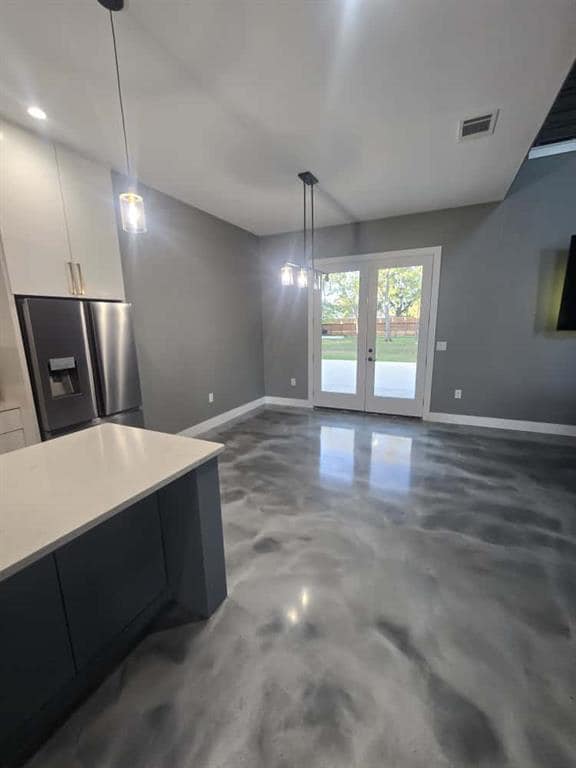 Building Photo - 724 Ramsey Ave