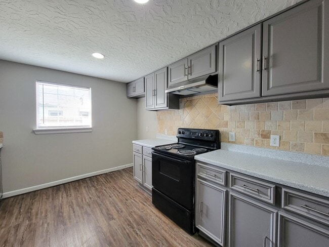 Building Photo - 3416 Europa St
