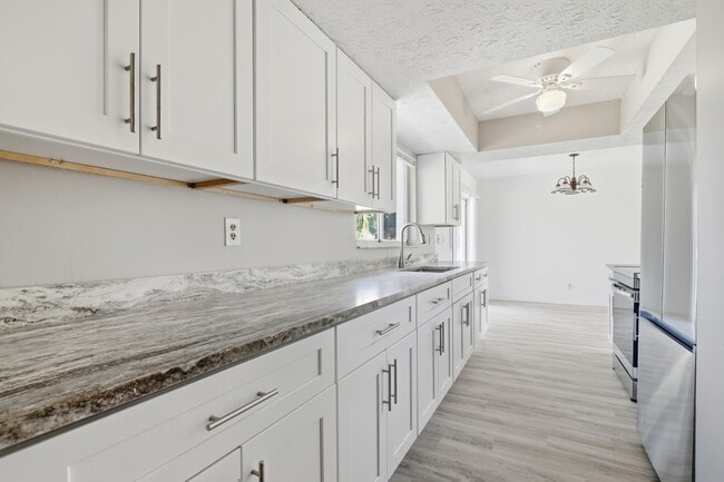 Building Photo - 1130 Alabar Ln