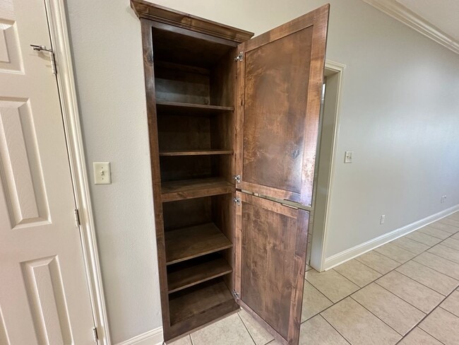 Building Photo - 4046 Mobley Cir