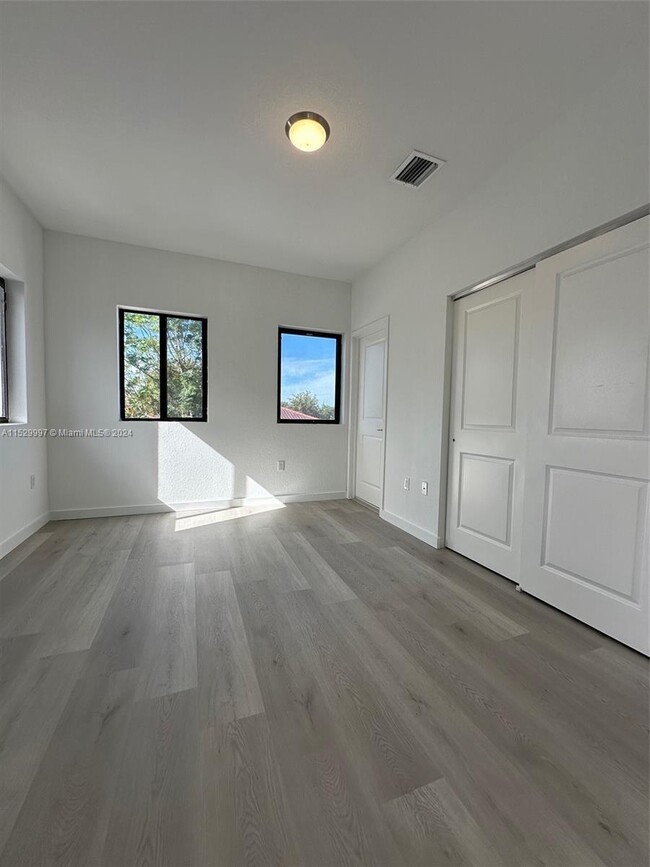 Building Photo - 25338 SW 135th Ave