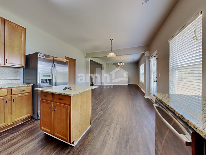 Building Photo - 259 Flanders Dr