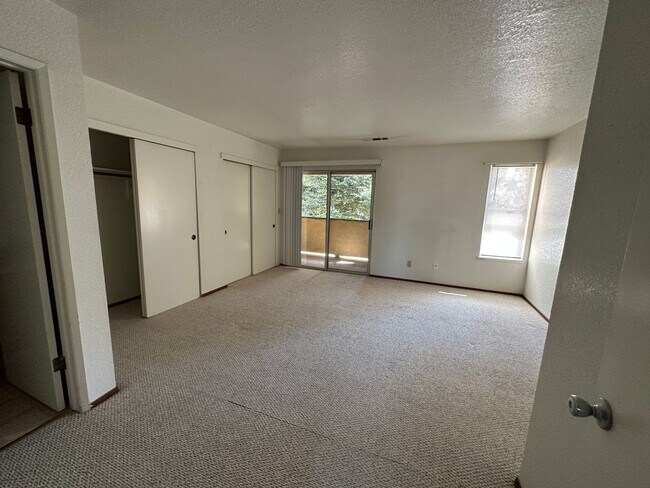 Building Photo - 3050 Andre Ln