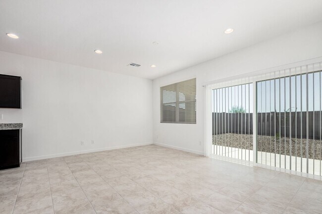 Building Photo - Beautiful Corner Lot Home with Modern Upgr...