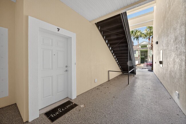 Building Photo - 13792 Herons Landing Way