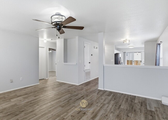 Building Photo - 9219 Dublin Heights