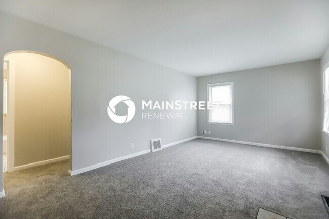 Building Photo - 3 Bedroom Pet-Friendly Home in Kansas City...