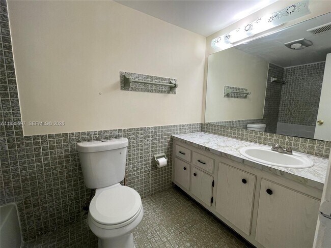 Building Photo - 2061 NW 47th Terrace