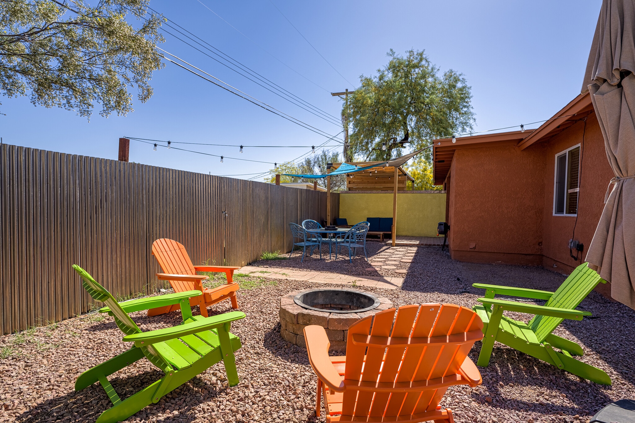 Building Photo - 1125 E Hedrick Dr