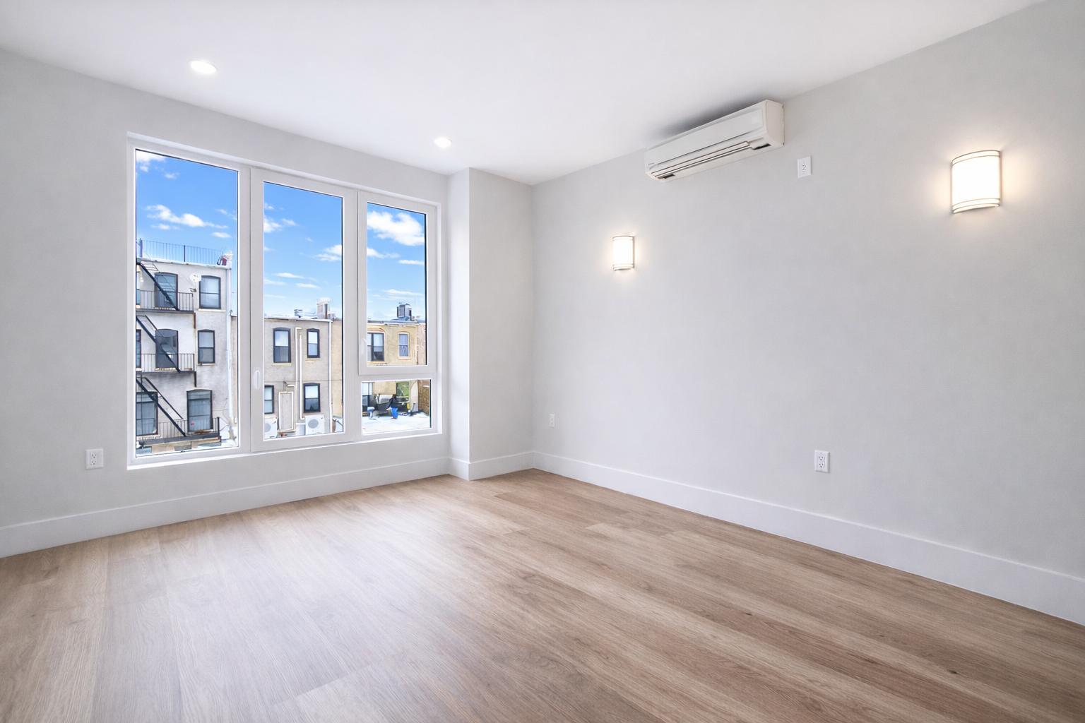 Building Photo - 91 Bruckner Blvd