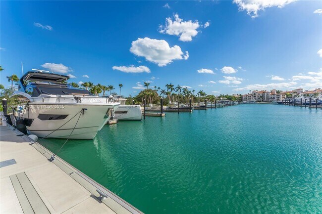 Building Photo - 41217 Fisher Island Dr