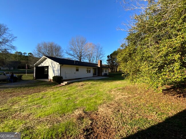 Building Photo - 5569 Fosters Mill Rd