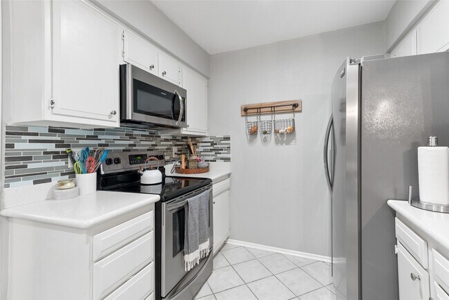 Building Photo - 105 Sweetgum Dr