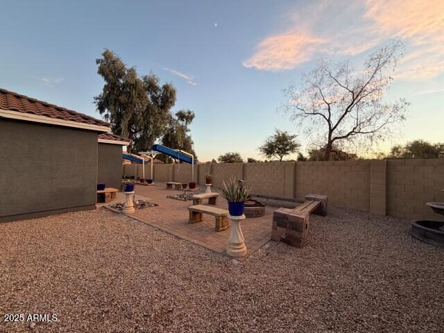 Building Photo - 2923 W Five Mile Peak Dr