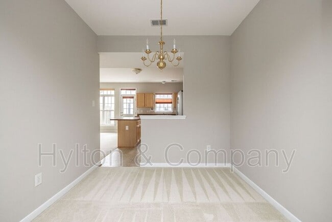 Building Photo - 907 Dominion Townes Ct