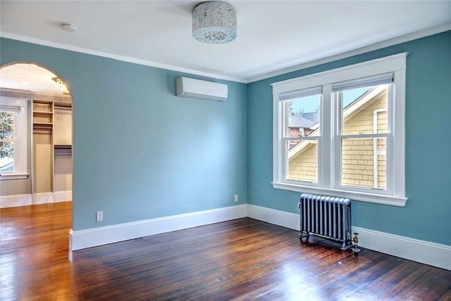 Building Photo - 118 Everett Ave