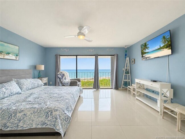 Building Photo - 11000 S Ocean Dr