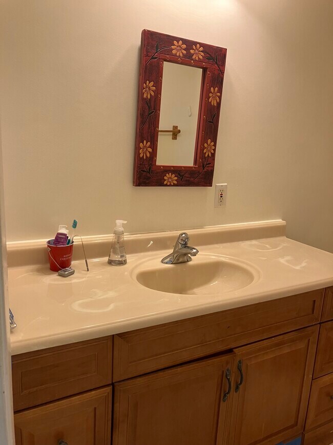 Building Photo - 8301 Zitola Ter