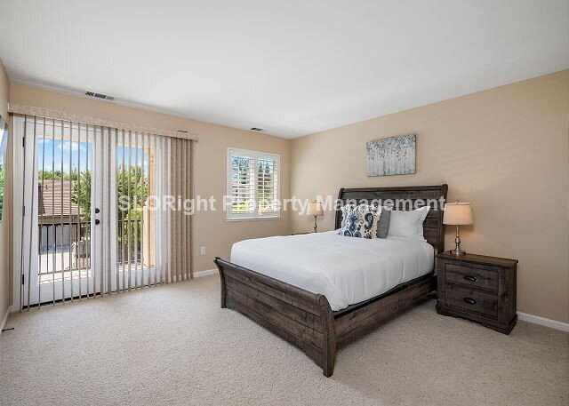 Building Photo - AVAILABLE SEPTEMBER- Beautiful Home in Paso Robles - 4 Bed / 4 Bath