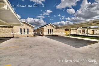 Building Photo - Great location 3 Bed 2 Bath in Pharr