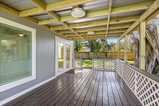 Building Photo - 807 S 12th St