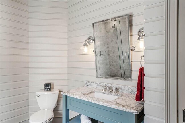 Building Photo - 5265 Peachtree Dunwoody Rd NE