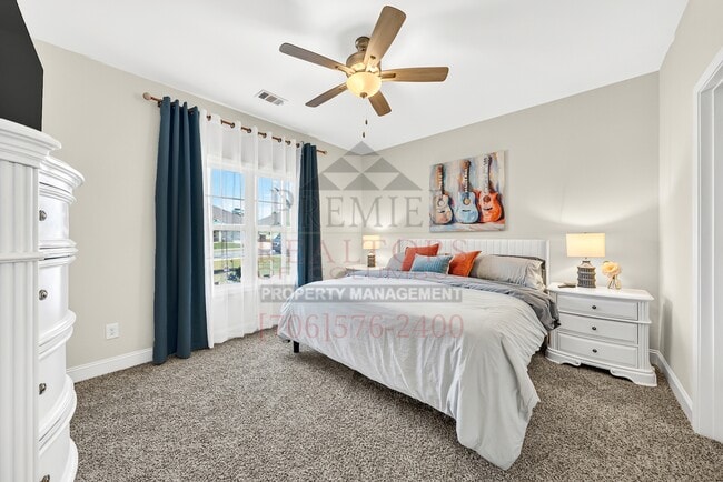 Building Photo - 6897 Omaha Dr