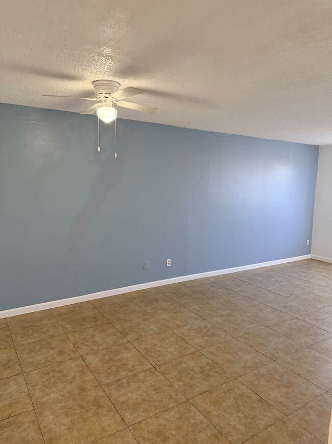 Building Photo - 10595 W Arica Rd