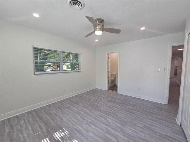 Building Photo - 2909 Hargill Dr