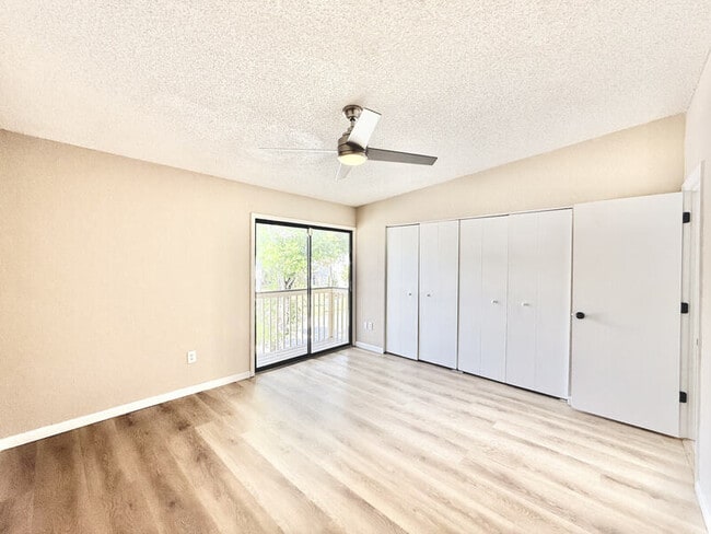Building Photo - 6388 93rd Ter