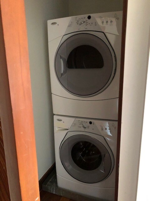 Building Photo - 1243 Franklin St