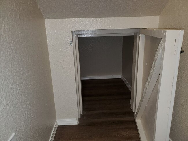 Building Photo - ***APPROVED APPLICANT*** Charming 1-Bedroom Home in the Heart of Downtown Lewiston
