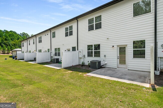 Building Photo - 4635 Cypress Pk Dr
